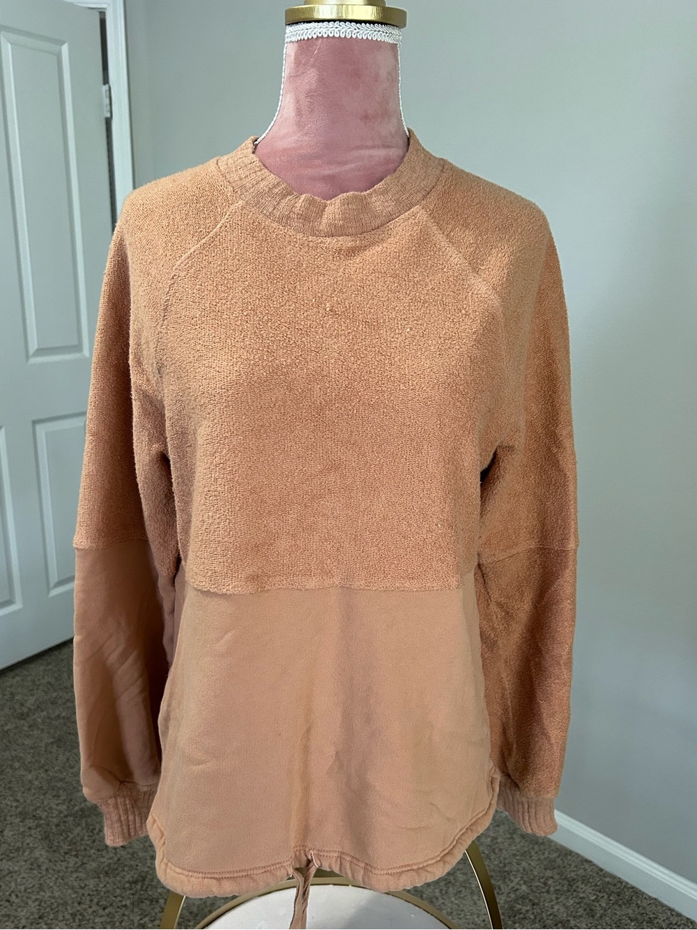 Women's Two-Tone Peach Crewneck Pullover Sweater
